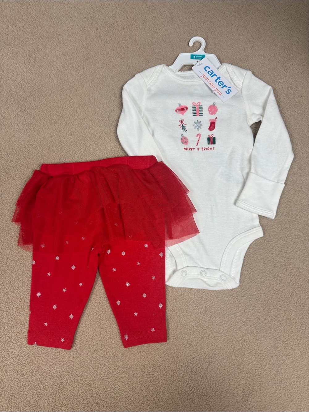 044K Carter's Baby Girl "Merry & Bright" Bodysuit & Tutu Pant Set - Size: 3 mo. - Picture 2 of 6
